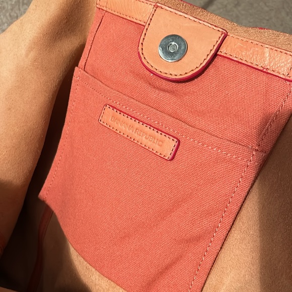 🍊Banana Republic Classic Leather Orange Shoulder Bag Tote - Picture 14 of 16